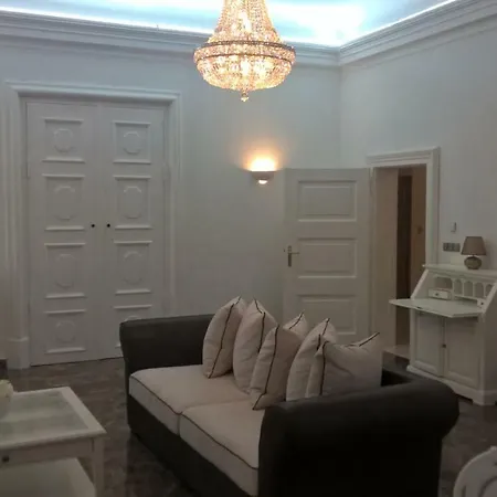 Schloss Hotel *