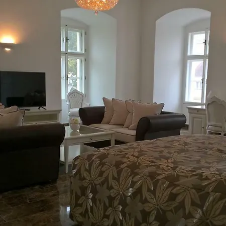 Schloss Hotel *