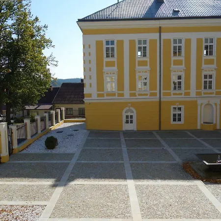 Hotel Schloss *